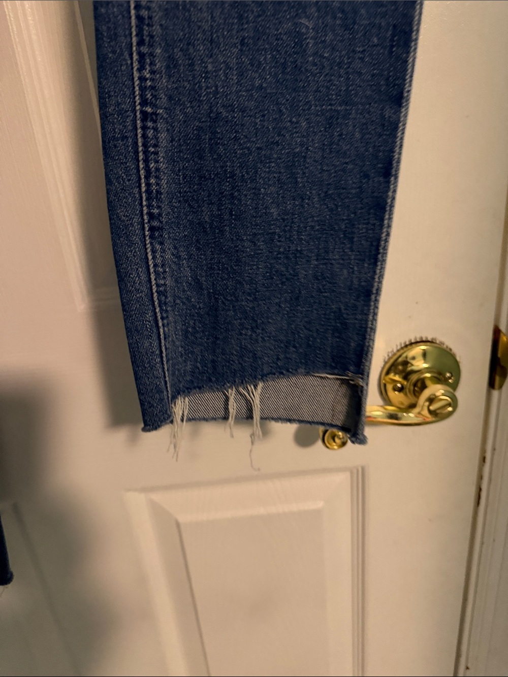 MOTHER The Mid Rise Dazzler Ankle Step  Fray Jeans in Med- Dark Blue Size 24 - Picture 6 of 9
